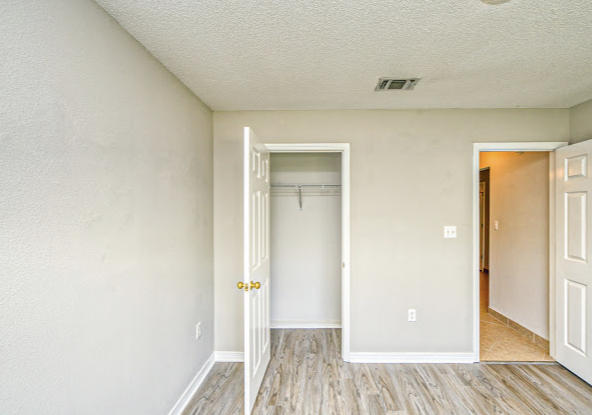 610 Randall Roberts Road Fort Walton Beach, FL 32547 - Photo 17 of 50 Gallery Image 17