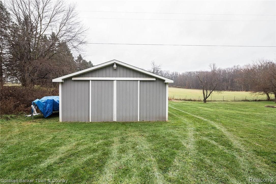 2565 Patterson Lk Road Pinckney, MI 48169 - Photo 41 of 44 40_42.jpg
