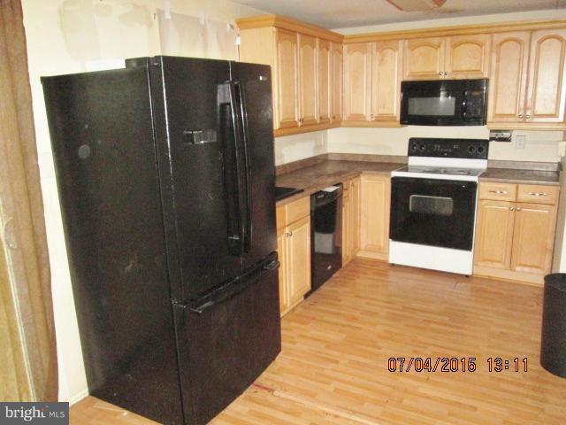 1727 Springhouse Court Frederick, MD 21702 - Photo 4 of 18 Kitchen