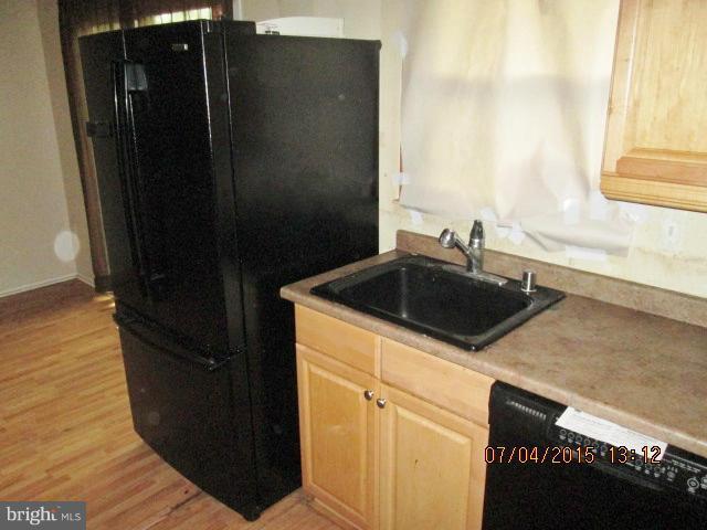 1727 Springhouse Court Frederick, MD 21702 - Photo 5 of 18 Kitchen