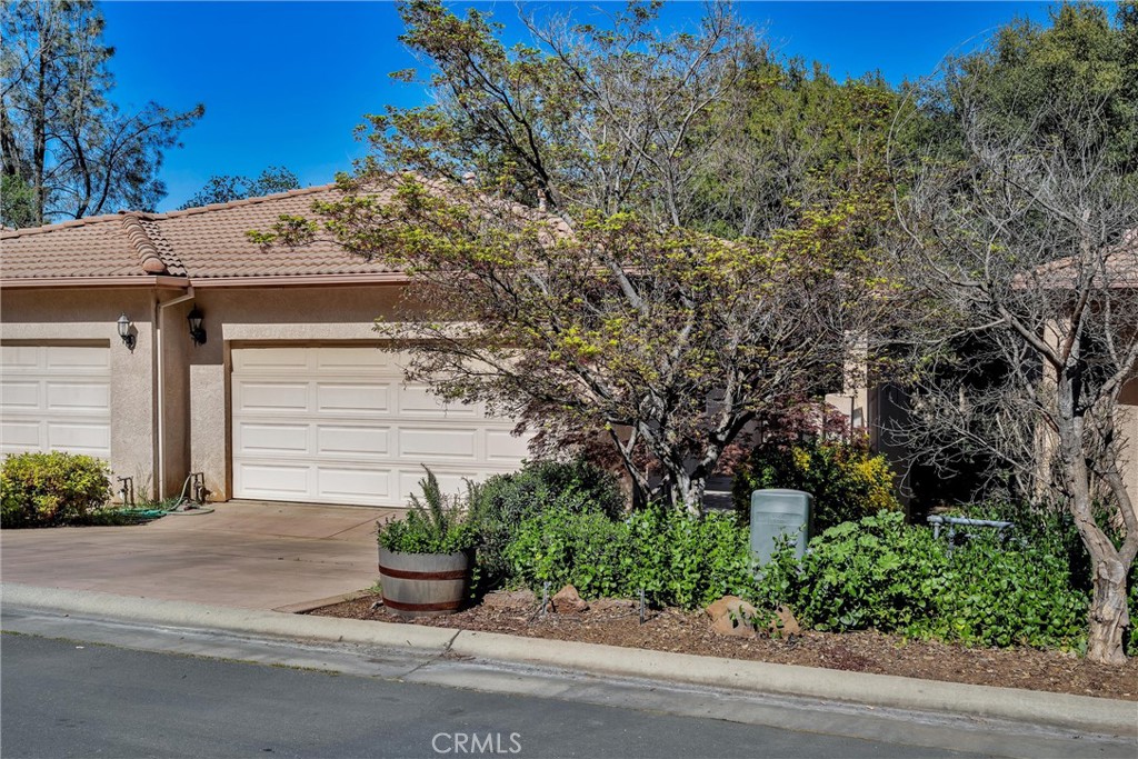 10 Hidden Brooke Way Chico, CA 95928 - Photo 3 of 53