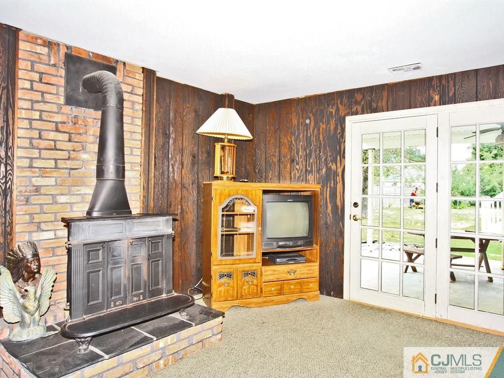 16 Seneca Road Old Bridge, NJ 08857 - Photo 21 of 25 Gallery Image 21