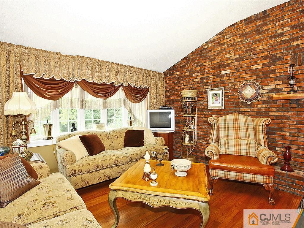 16 Seneca Road Old Bridge, NJ 08857 - Photo 6 of 25 Gallery Image 6