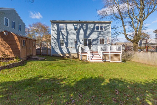 94 Robbins Road Arlington, MA 02476 - Photo 5 of 30 Gallery Image 5