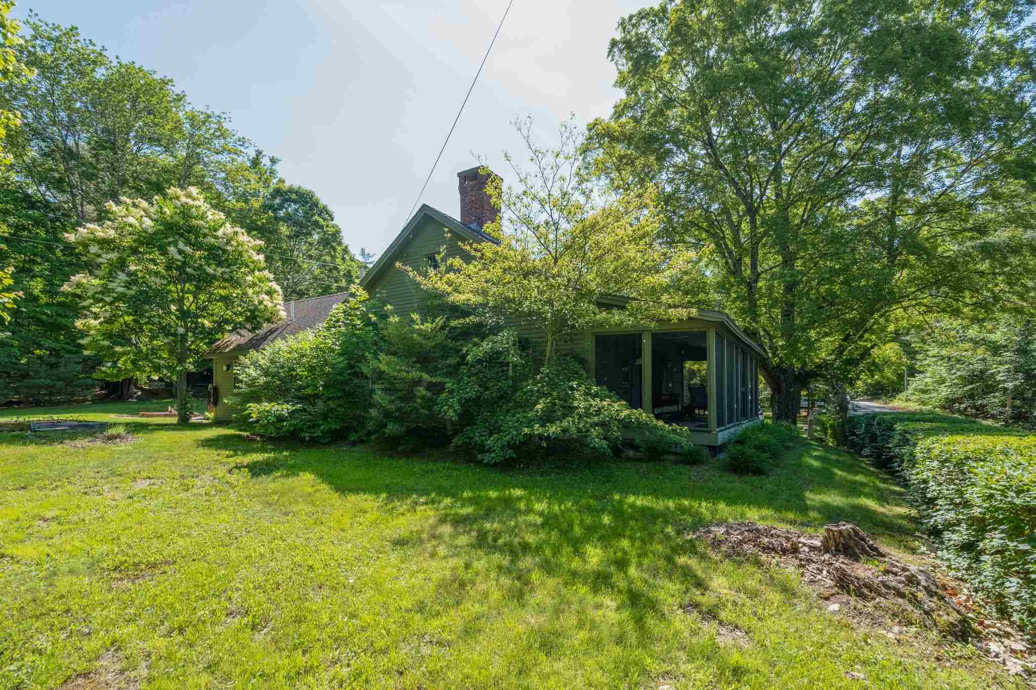 403 White Oak Road Barnstead, NH 03225 - Photo 2 of 37
