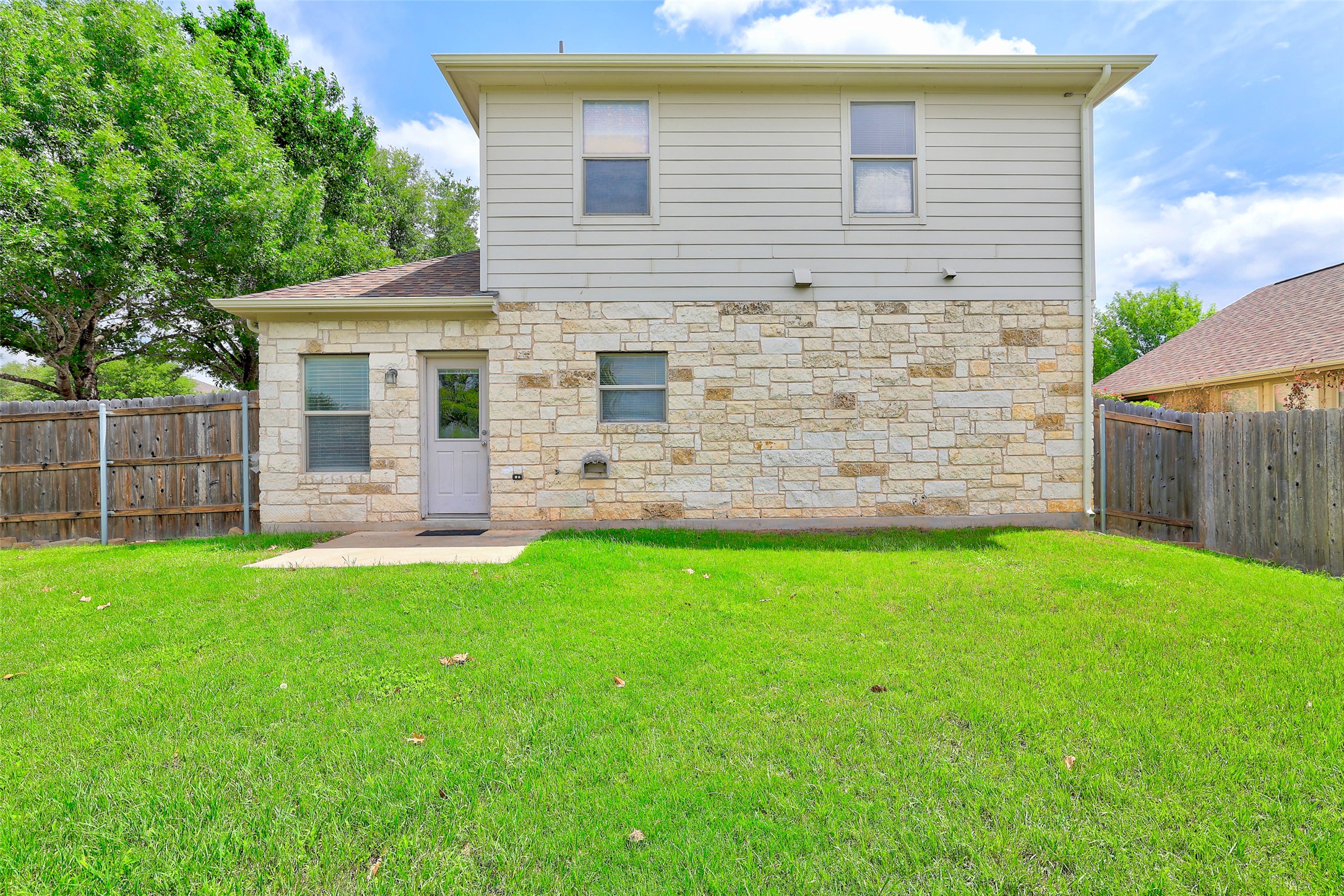 400 Falcon Lane Leander, TX 78641 - Photo 32 of 35
