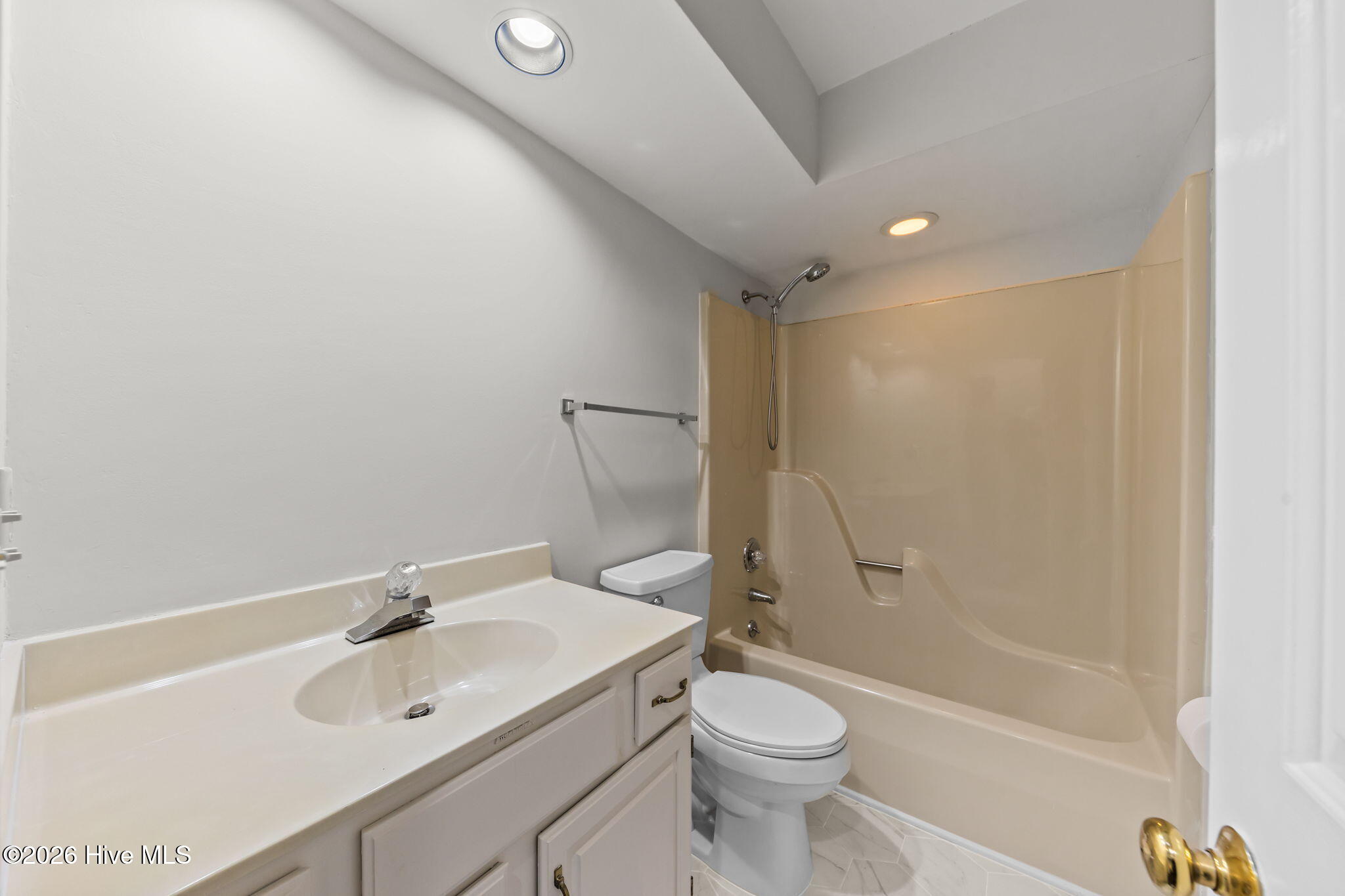 2102 Stickney Circle Pinehurst, NC 28374 - Photo 33 of 48 2nd Bathroom