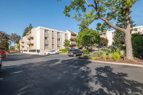$698,000 | 400 Ortega Avenue, Unit 111, Mountain View, CA 94040