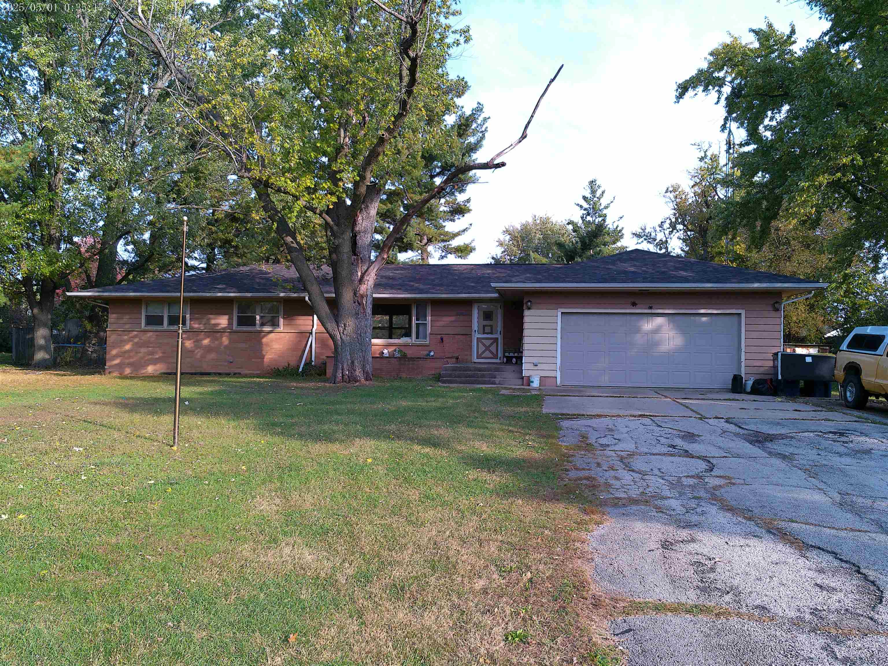 5844 Prairie Hill Road South Beloit, IL 61080 - Photo 1 of 22 Gallery Image 1