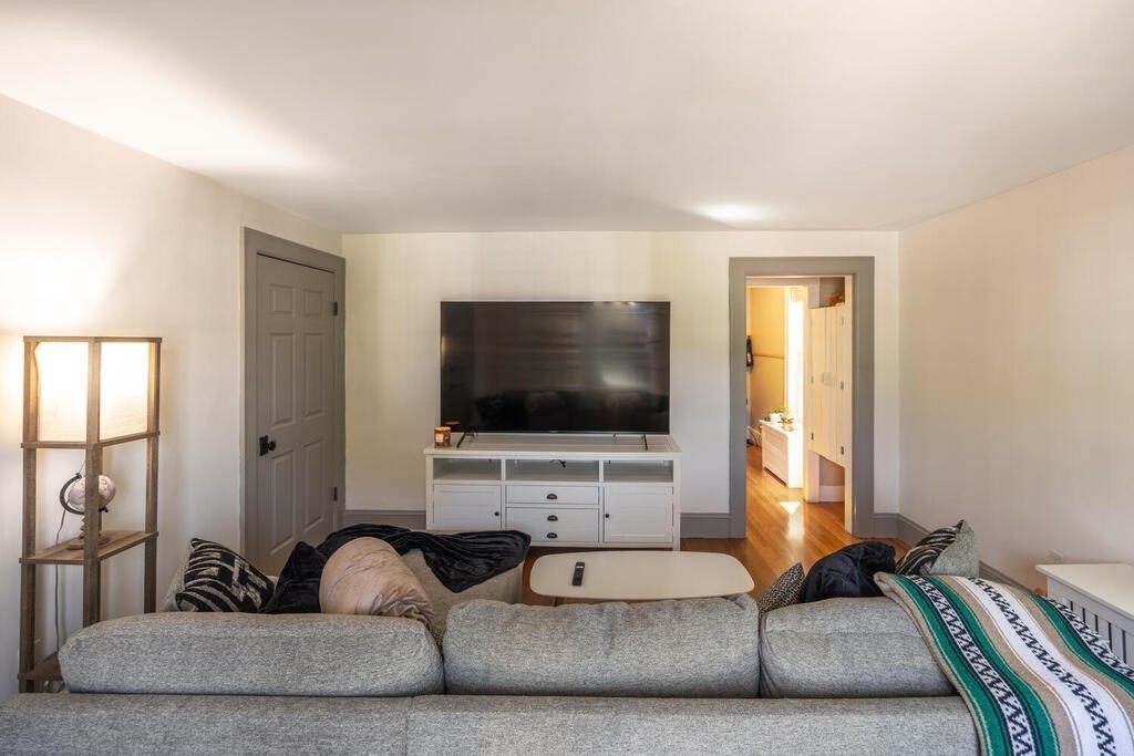 35 Locust Street, Unit 4 Danvers, MA 01923 - Photo 11 of 28