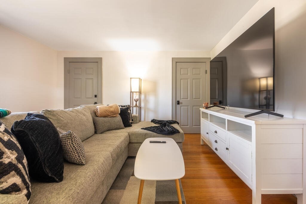 35 Locust Street, Unit 4 Danvers, MA 01923 - Photo 13 of 28