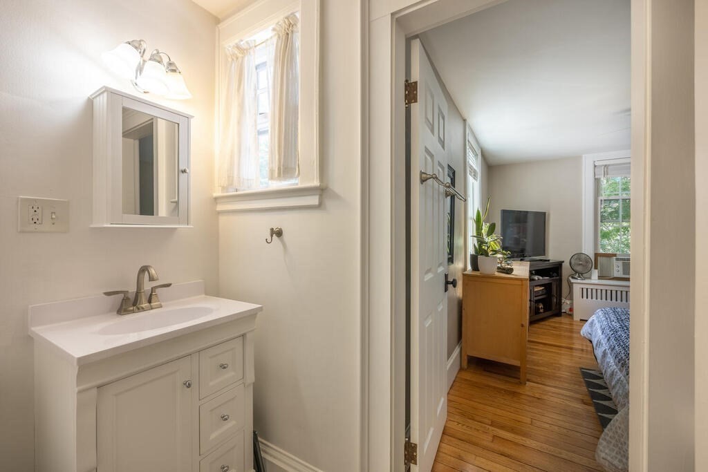 35 Locust Street, Unit 4 Danvers, MA 01923 - Photo 19 of 28