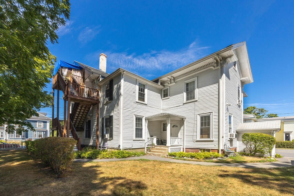 35 Locust Street, Unit 4 Danvers, MA 01923 - Photo 28 of 28