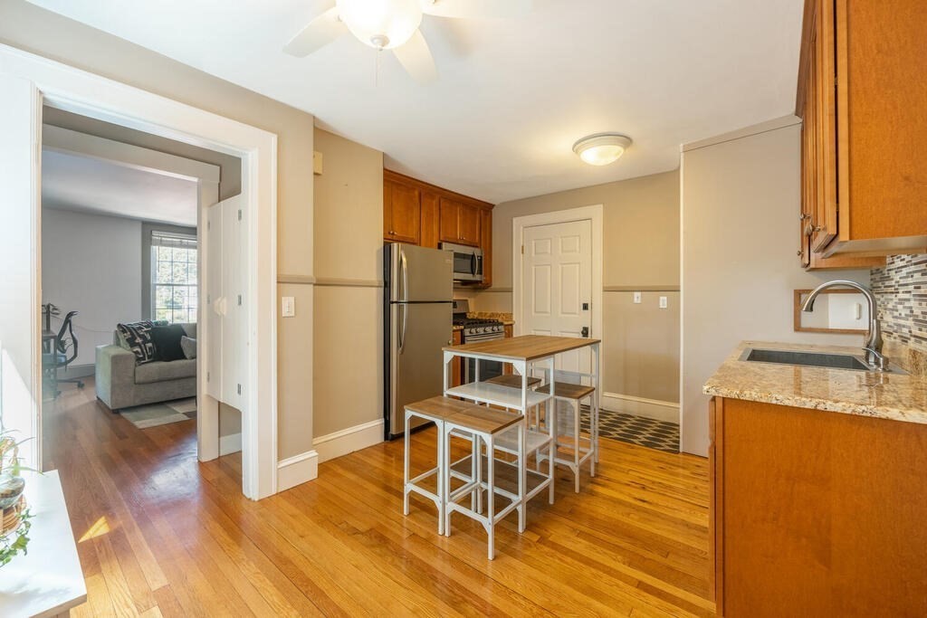 35 Locust Street, Unit 4 Danvers, MA 01923 - Photo 6 of 28