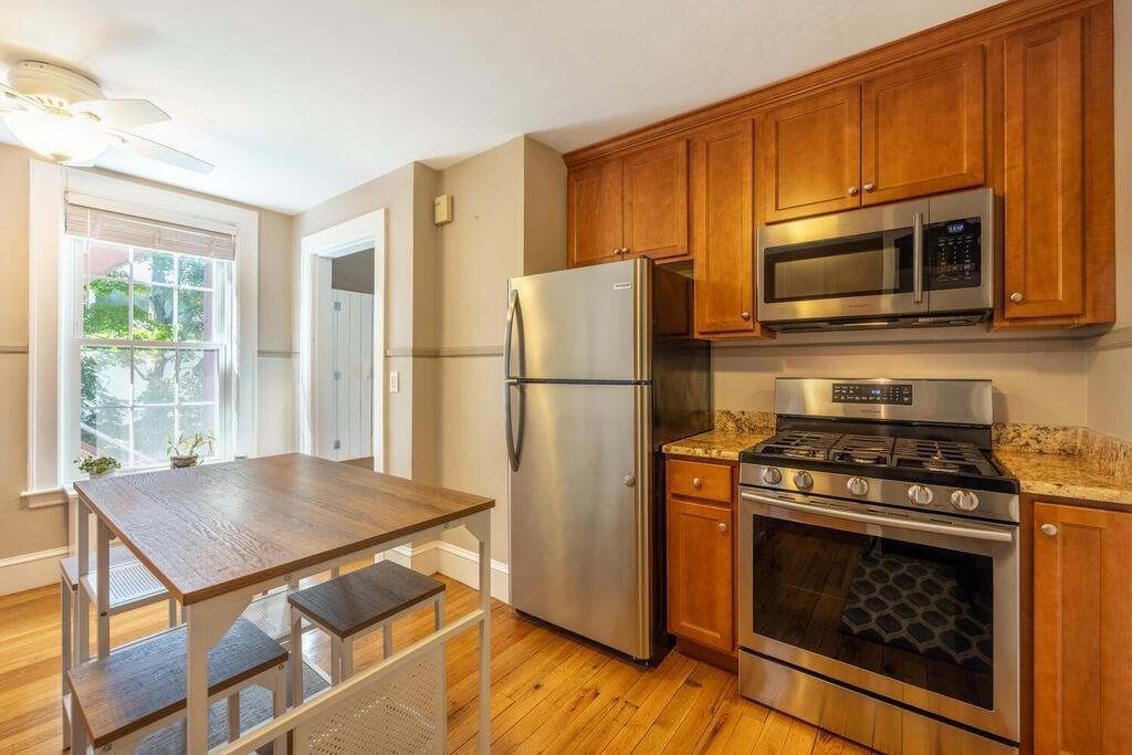 35 Locust Street, Unit 4 Danvers, MA 01923 - Photo 8 of 28