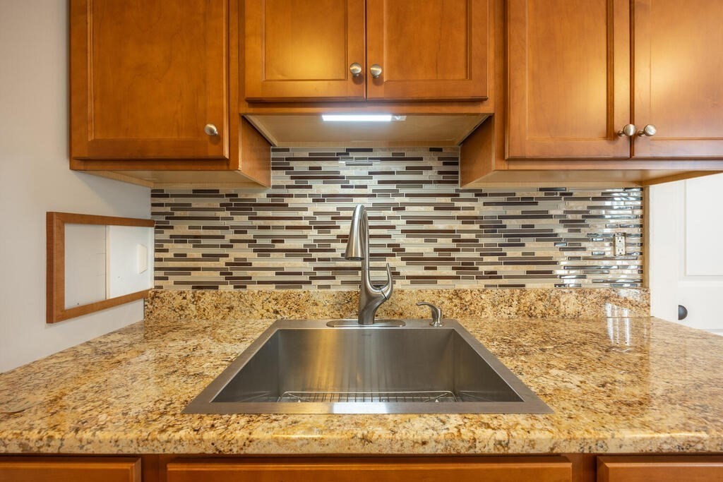 35 Locust Street, Unit 4 Danvers, MA 01923 - Photo 9 of 28