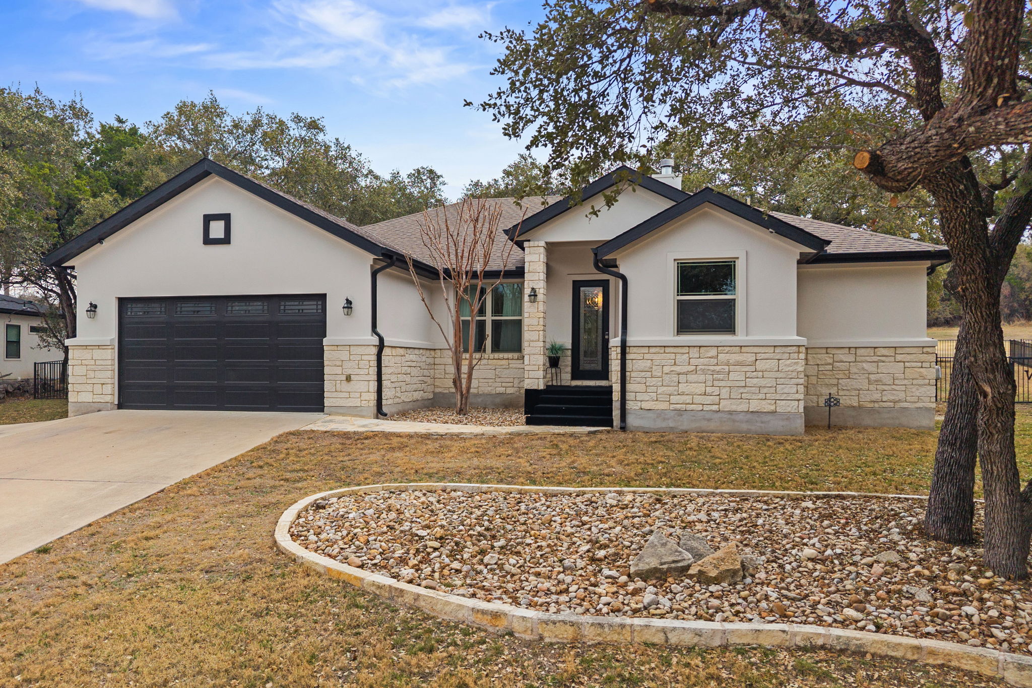 416 Venture Boulevard South Point Venture, TX 78645 - Photo 2 of 31