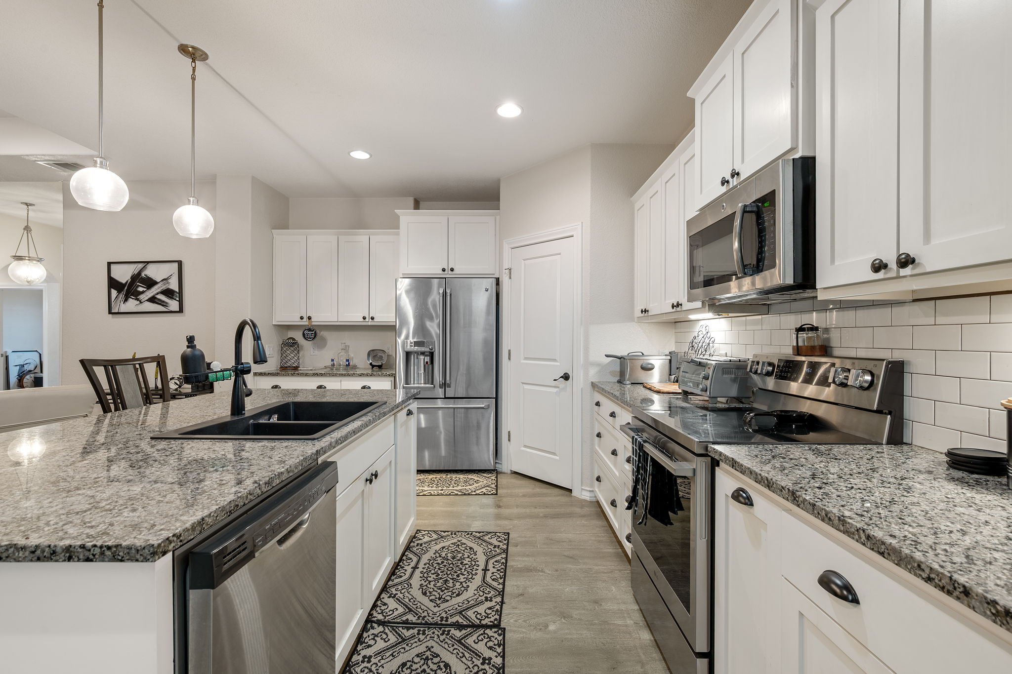 416 Venture Boulevard South Point Venture, TX 78645 - Photo 8 of 31