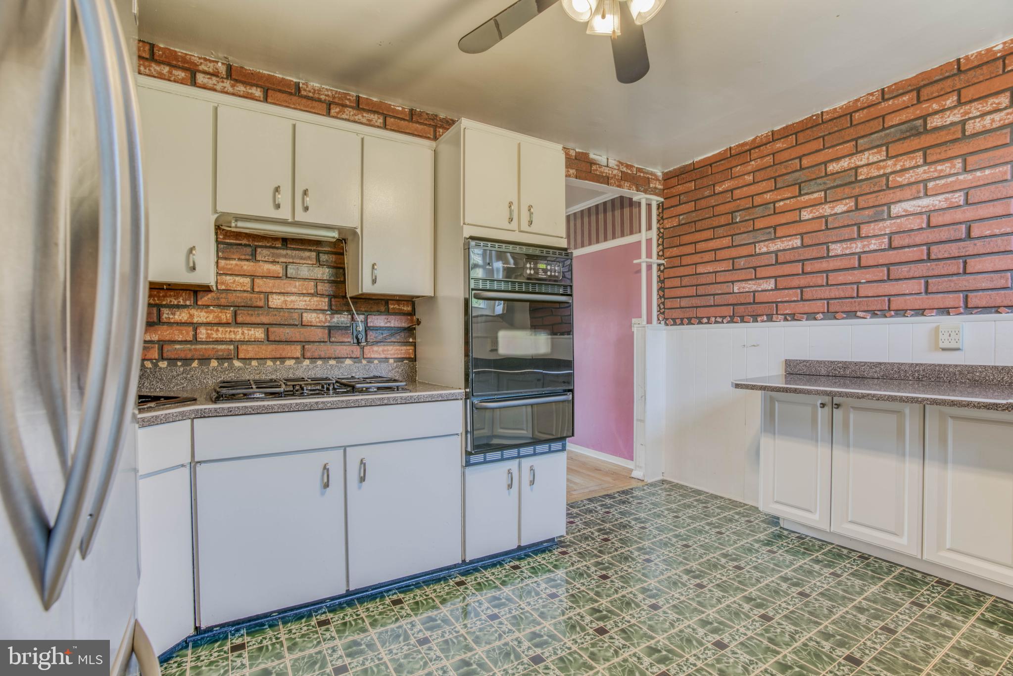 4807 Strathdale Road Baltimore, MD 21206 - Photo 15 of 37