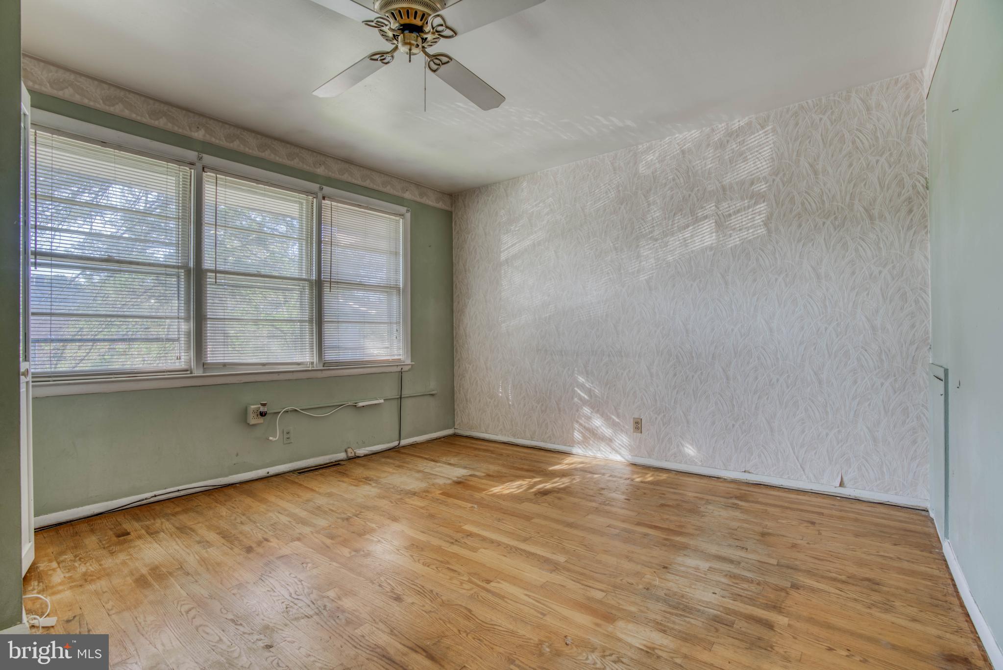 4807 Strathdale Road Baltimore, MD 21206 - Photo 17 of 37