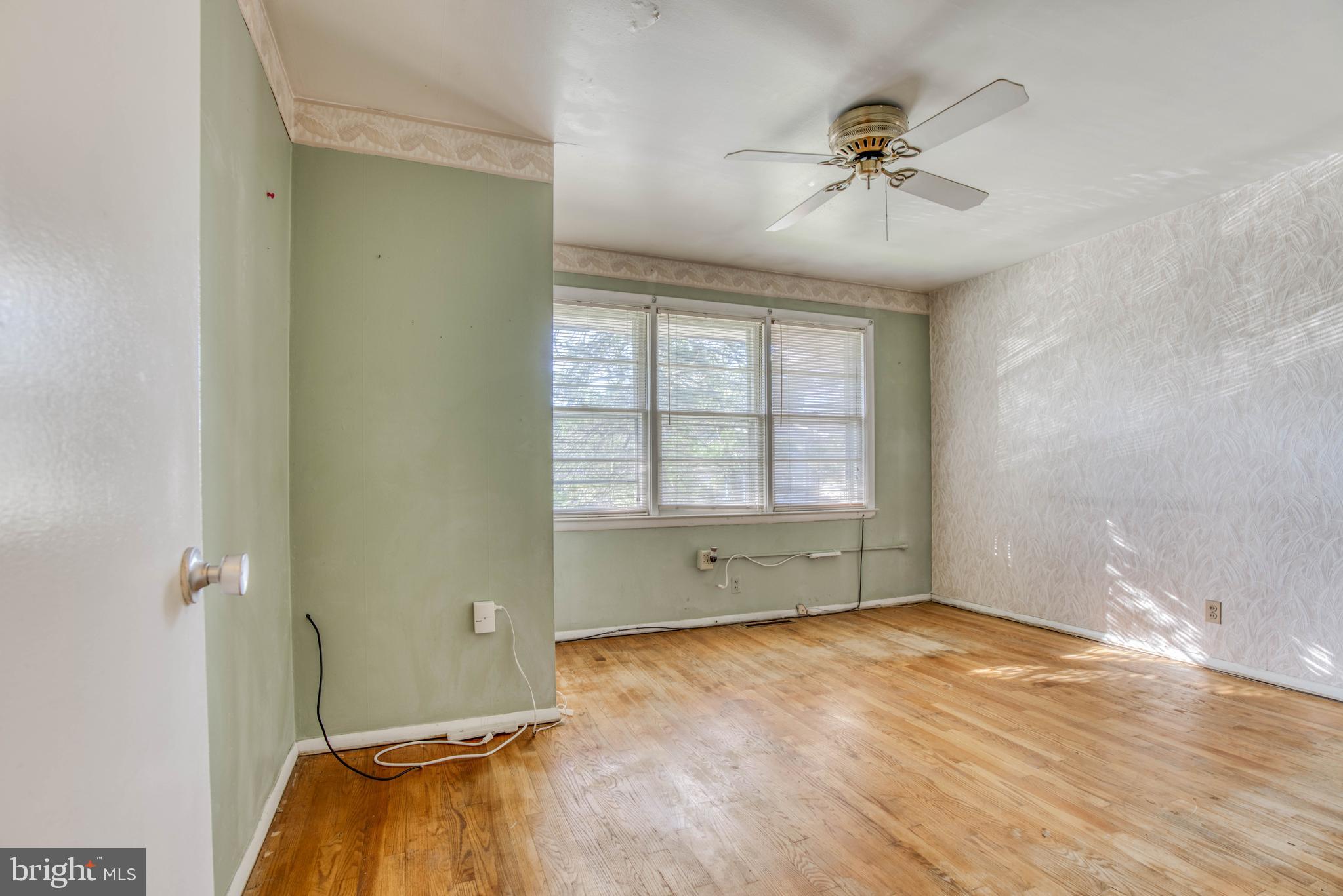 4807 Strathdale Road Baltimore, MD 21206 - Photo 18 of 37