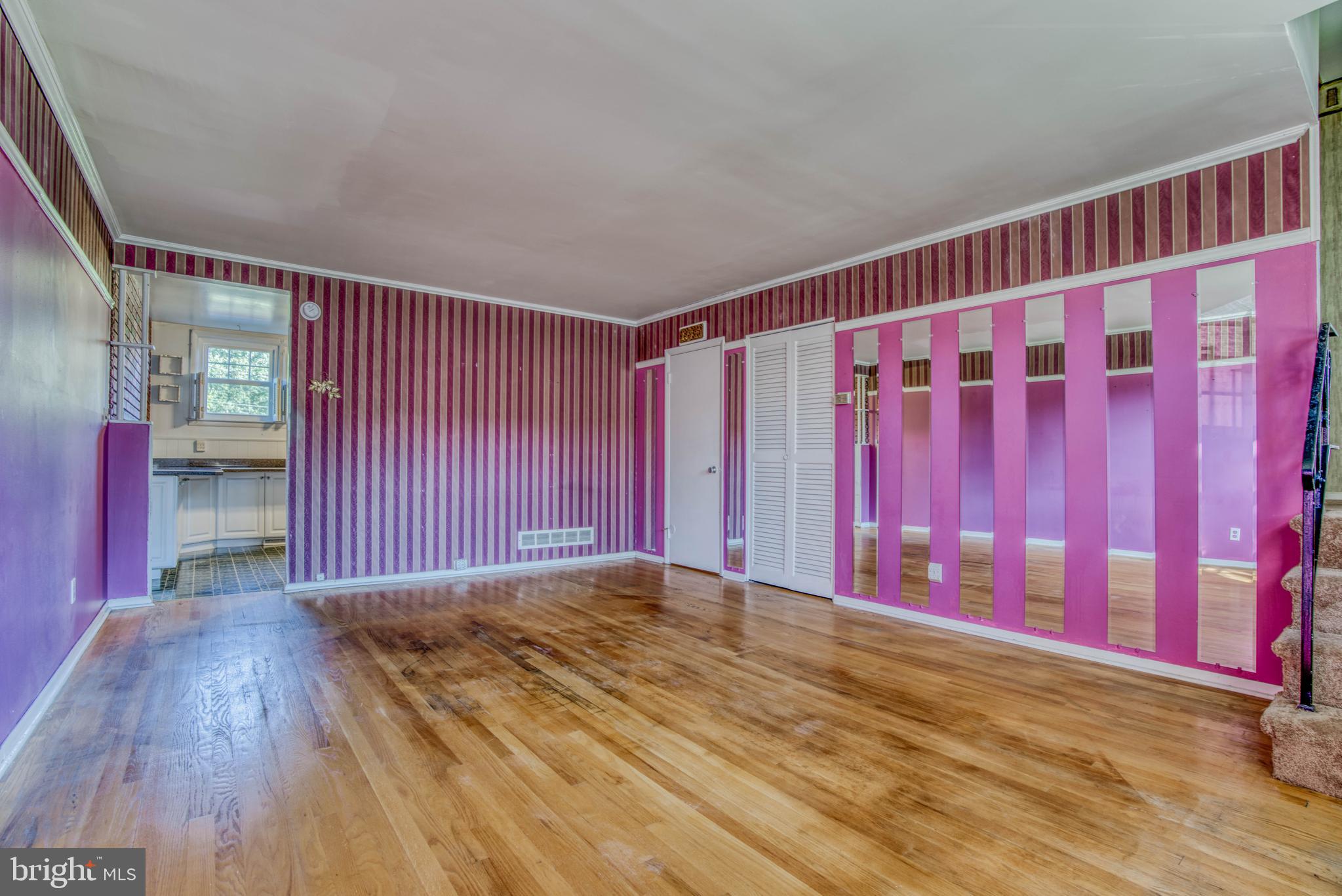 4807 Strathdale Road Baltimore, MD 21206 - Photo 6 of 37