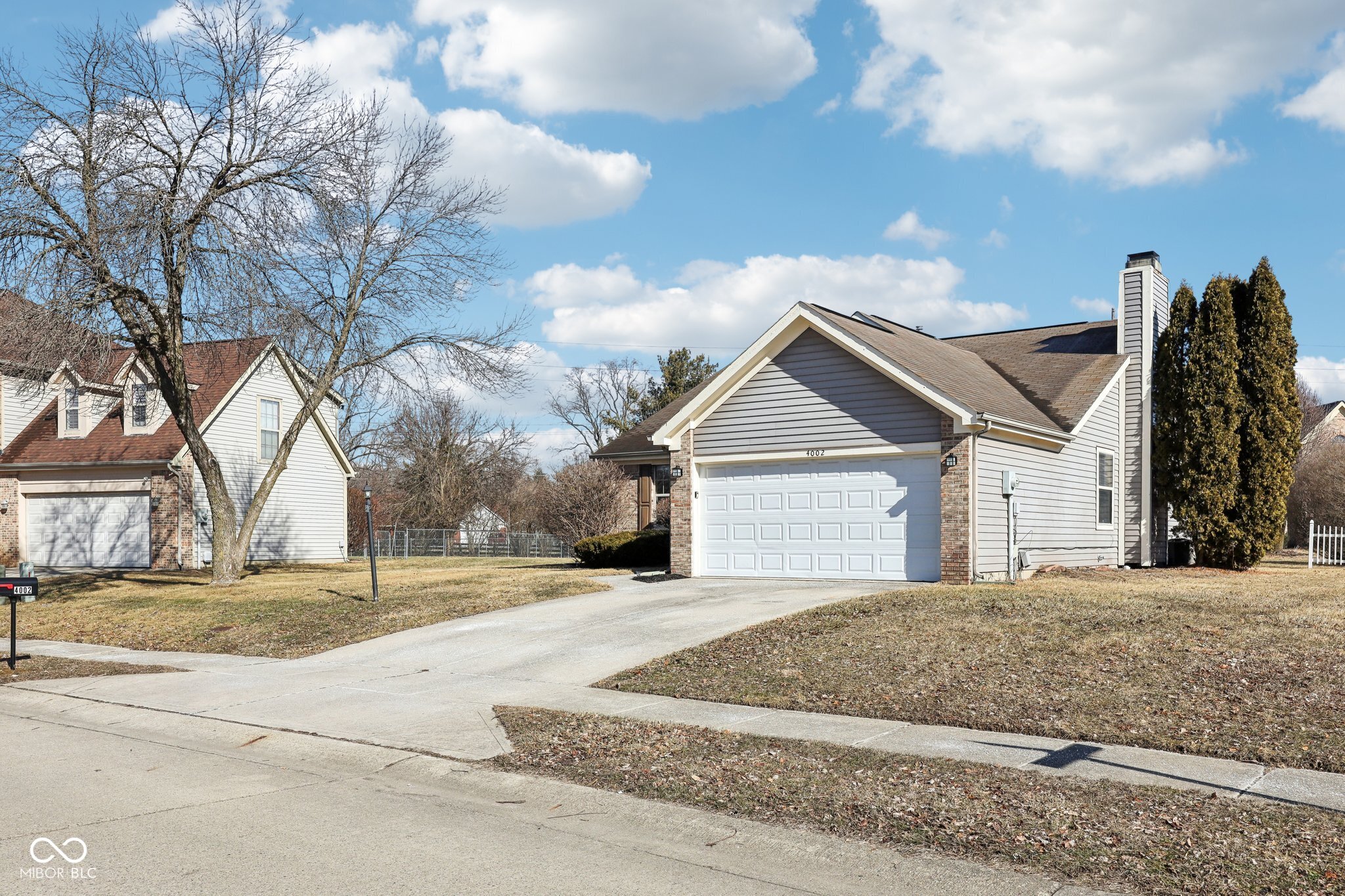 4002 Colchester Drive Indianapolis, IN 46268 - Photo 2 of 31