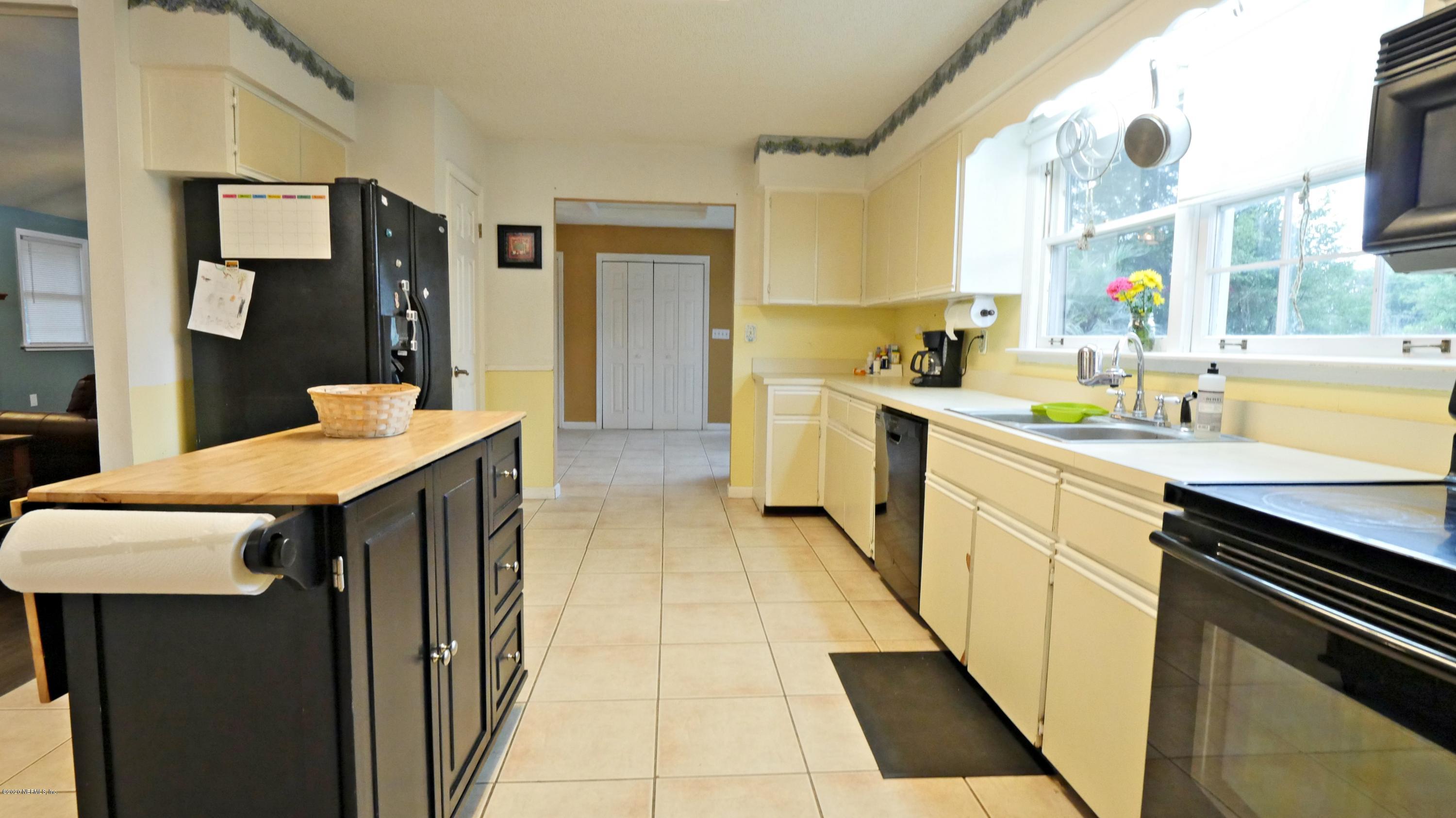 85237 Angie Road Yulee, FL 32097 - Photo 14 of 39 Kitchen