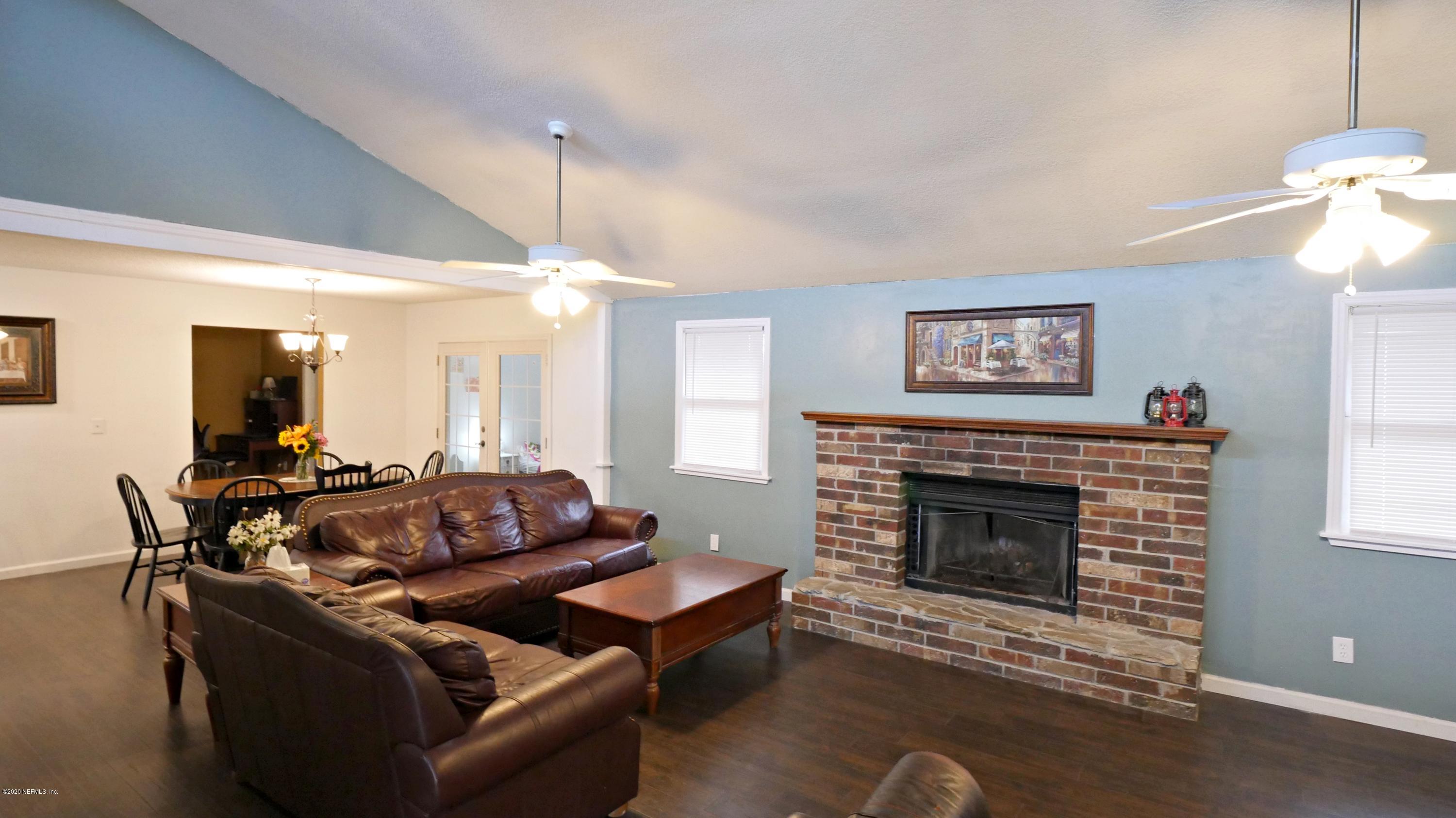85237 Angie Road Yulee, FL 32097 - Photo 18 of 39 Living Room Fireplace
