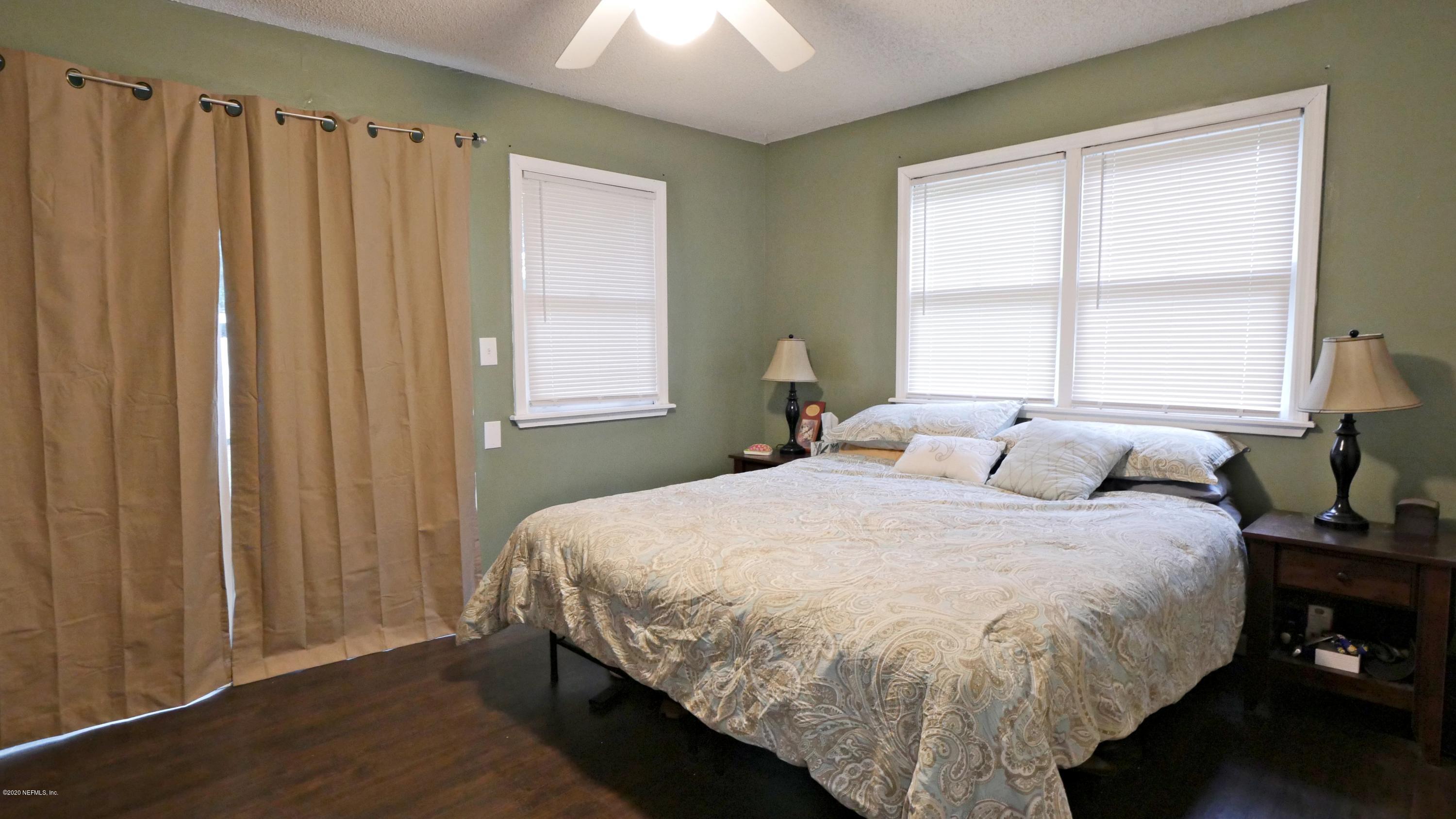 85237 Angie Road Yulee, FL 32097 - Photo 22 of 39 Master Bedroom