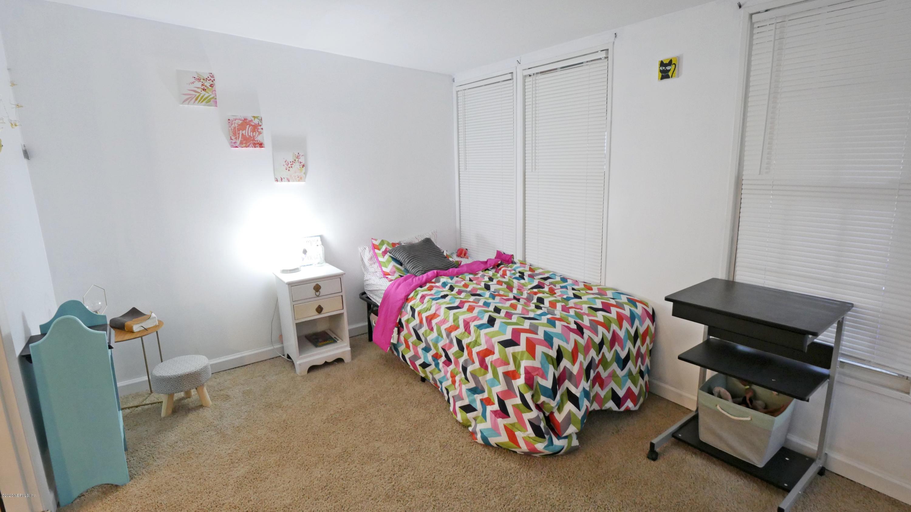 85237 Angie Road Yulee, FL 32097 - Photo 25 of 39 Bedroom#2 Sideview