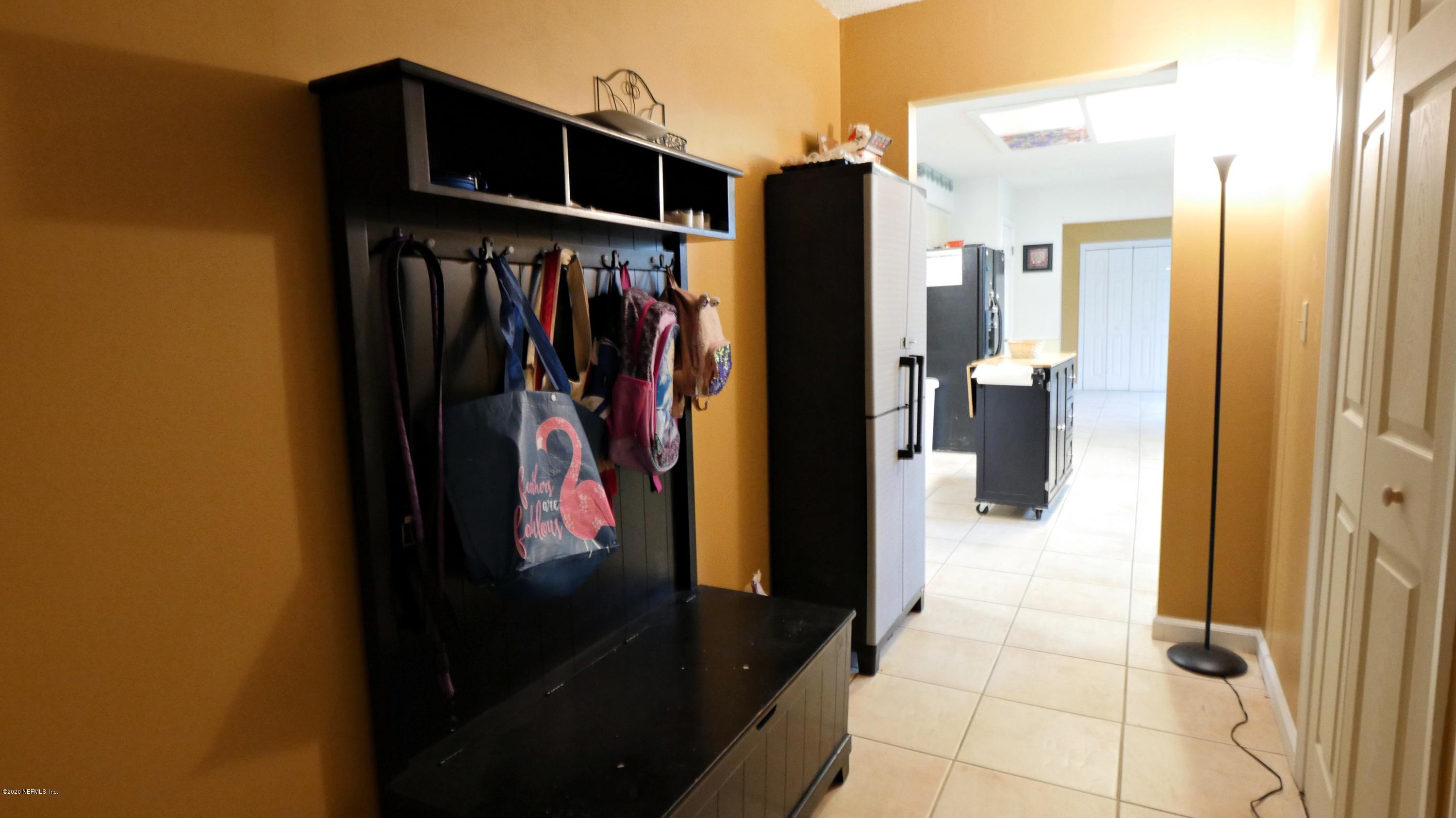 85237 Angie Road Yulee, FL 32097 - Photo 31 of 39 Laundry and Mudroom Entry