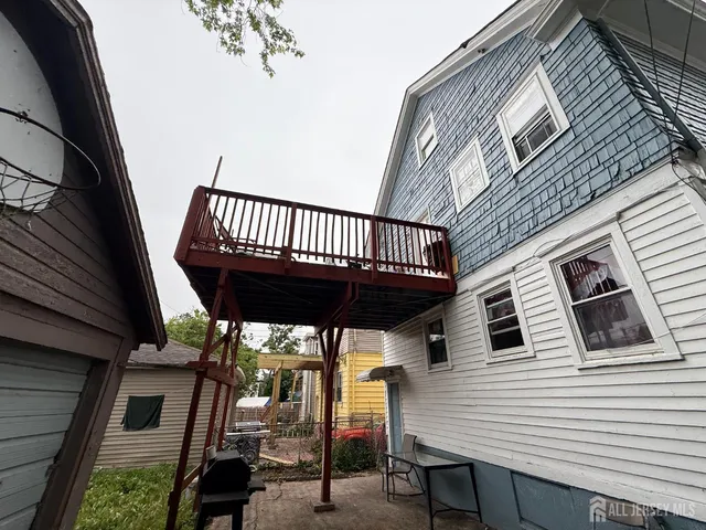 $599,900 | 266 Sandford Street, New Brunswick, NJ 08901