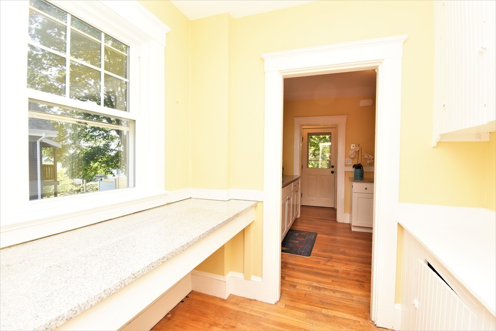 10 Moulton Road, Unit 10 Arlington, MA 02476 - Photo 15 of 26 Gallery Image 15