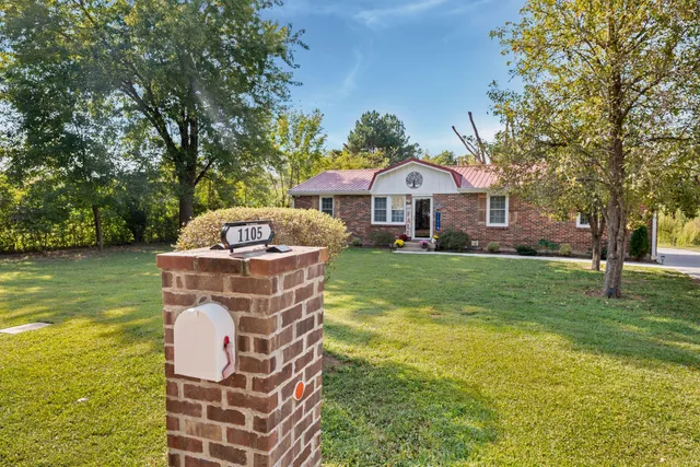 $425,000 | 1105 Goose Bay Road, Ashland City, TN 37015