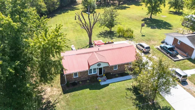 $425,000 | 1105 Goose Bay Road, Ashland City, TN 37015