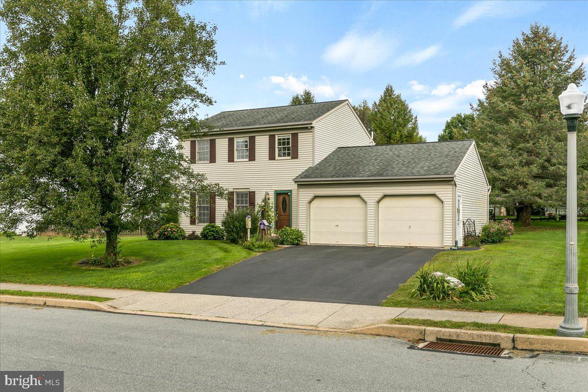 5 Brookview Drive Lititz, PA 17543 - Photo 1 of 39