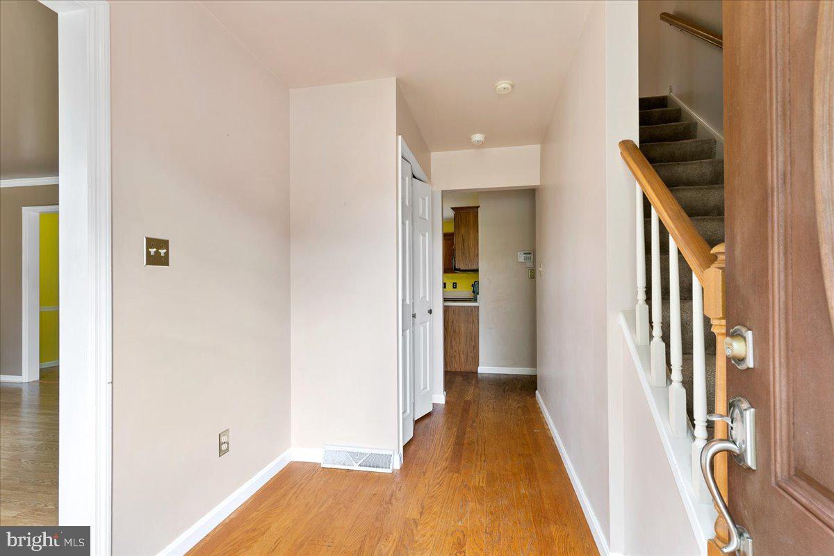 5 Brookview Drive Lititz, PA 17543 - Photo 4 of 39