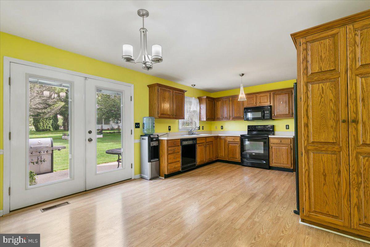 5 Brookview Drive Lititz, PA 17543 - Photo 9 of 39