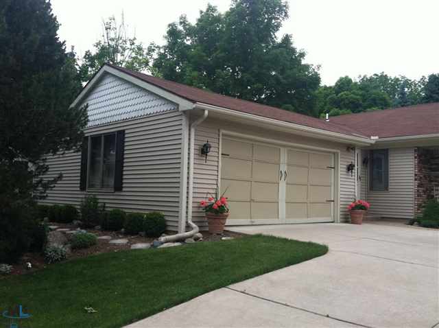 107 Michelle Drive Romeo, MI 48065 - Photo 4 of 30 31105598-3.JPG