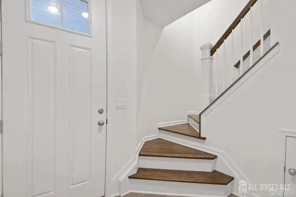 $4,750 | 735 Station Road, Dunellen, NJ 08812