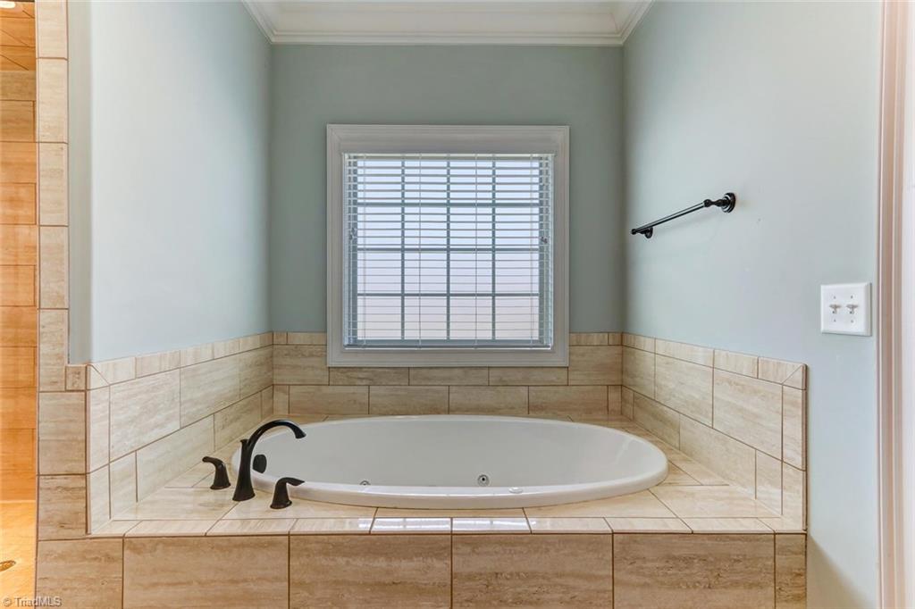 2602 Duck Club Road Greensboro, NC 27410 - Photo 17 of 30 Gallery Image 17