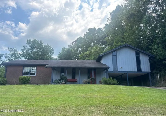 $109,000 | 135 McAuley Drive, Vicksburg, MS 39183