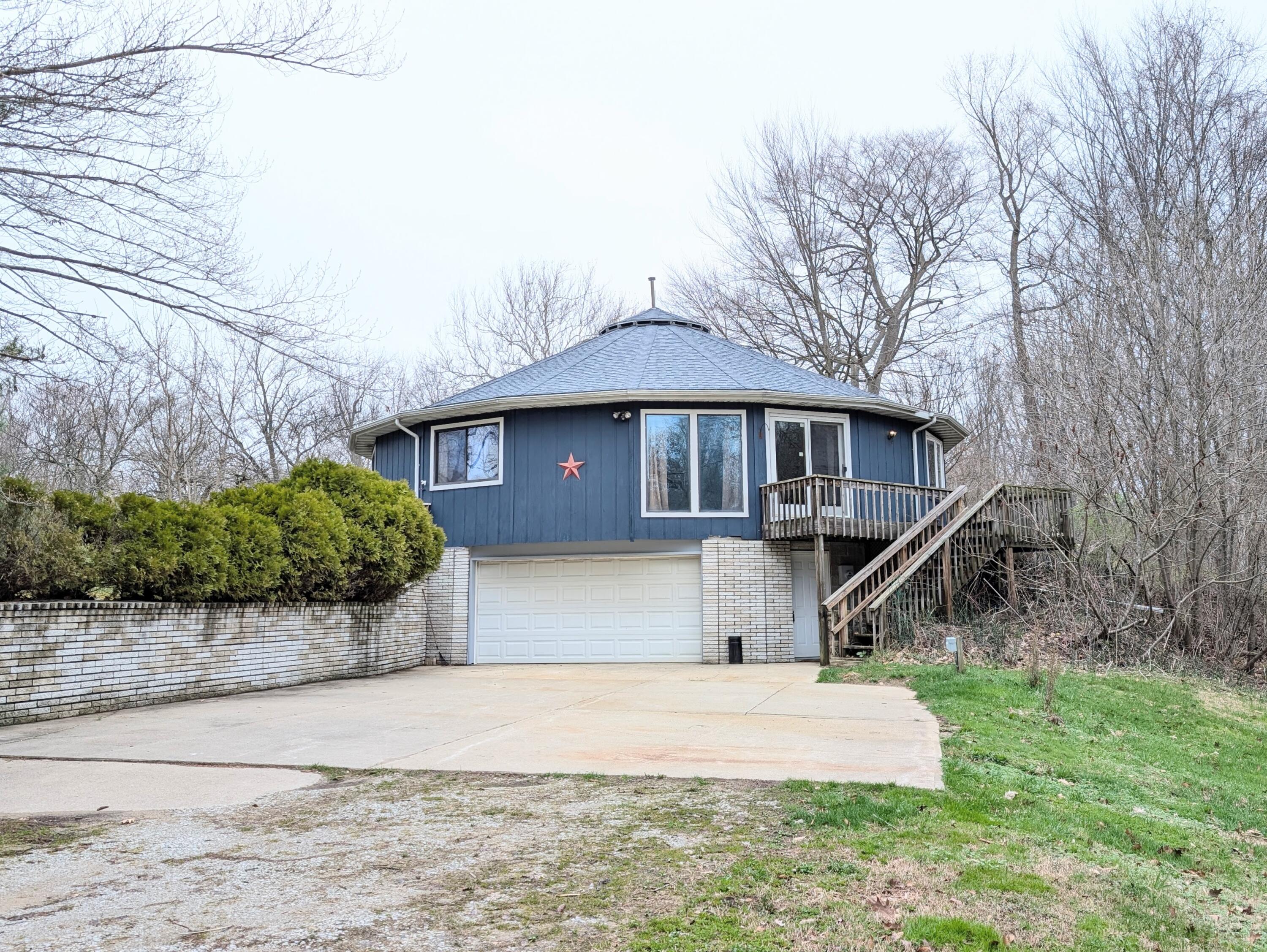 840 Black River Road Bangor, MI 49013 - Photo 2 of 42 Front