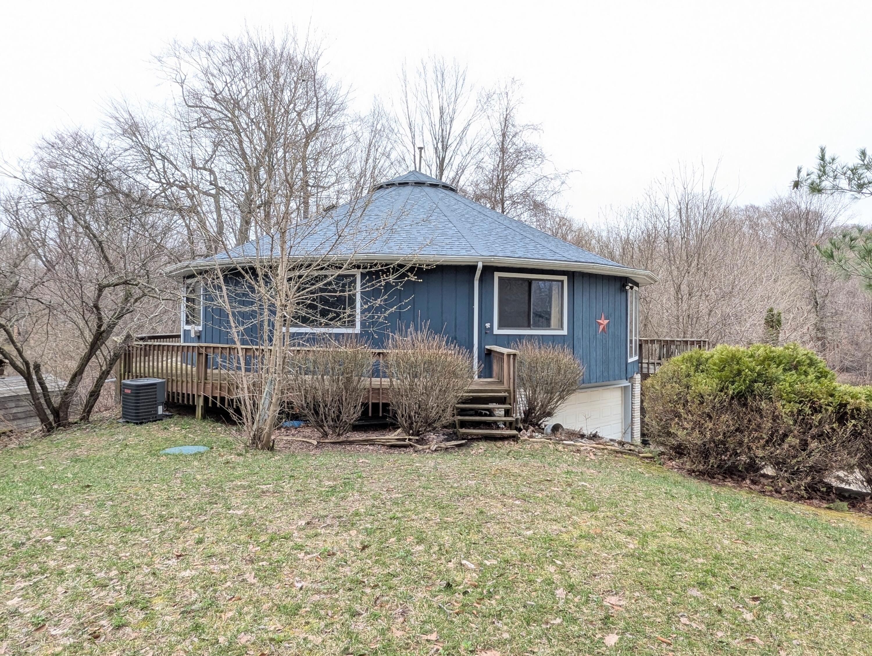 840 Black River Road Bangor, MI 49013 - Photo 3 of 42 Side