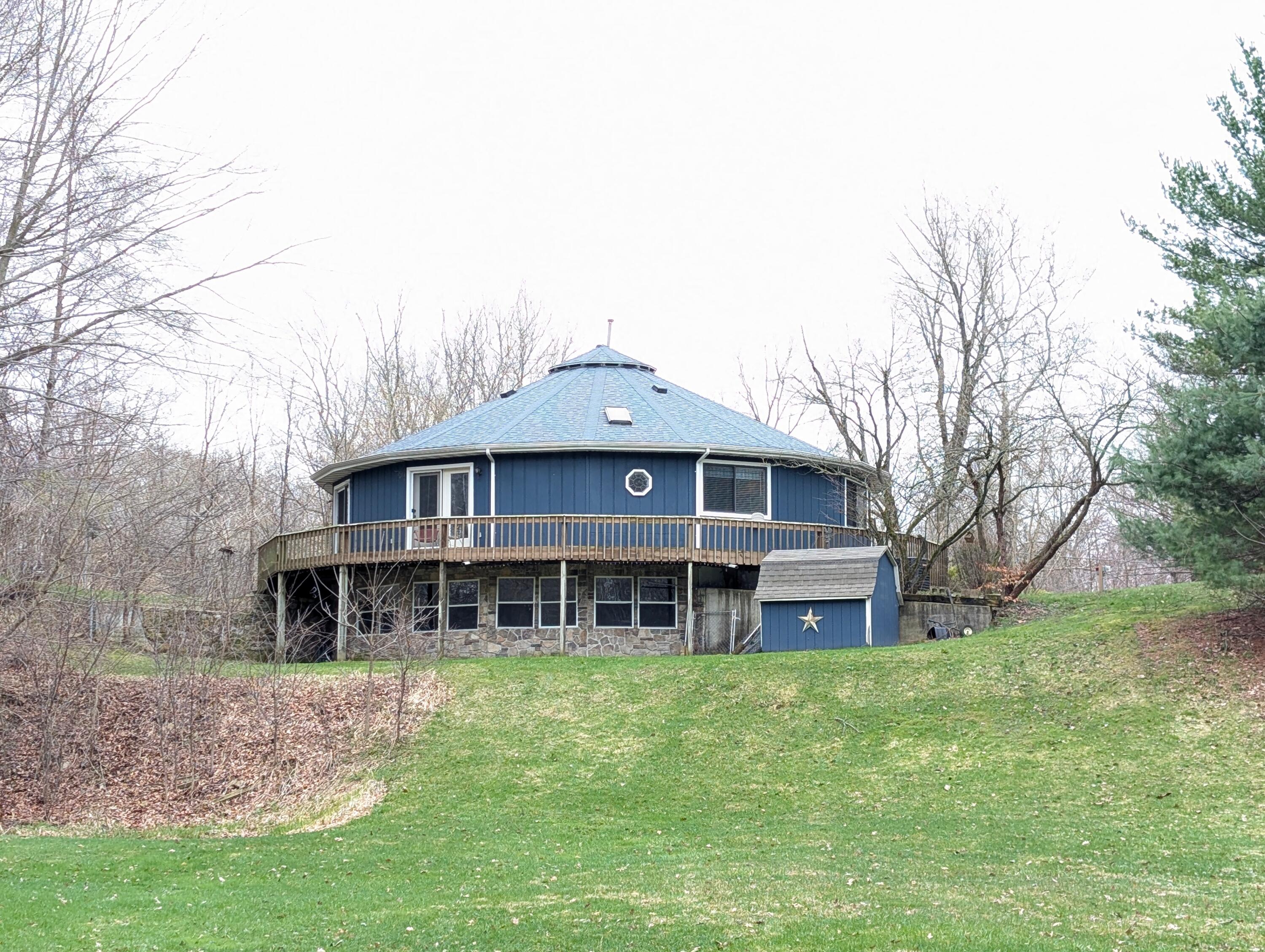 840 Black River Road Bangor, MI 49013 - Photo 4 of 42 Back