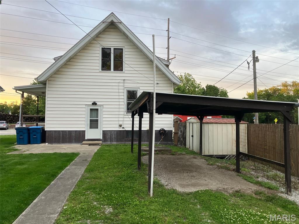 910 6th Street Highland, IL 62249 - Photo 3 of 12