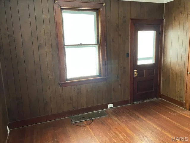 $134,900 | 910 6th Street, Highland, IL 62249