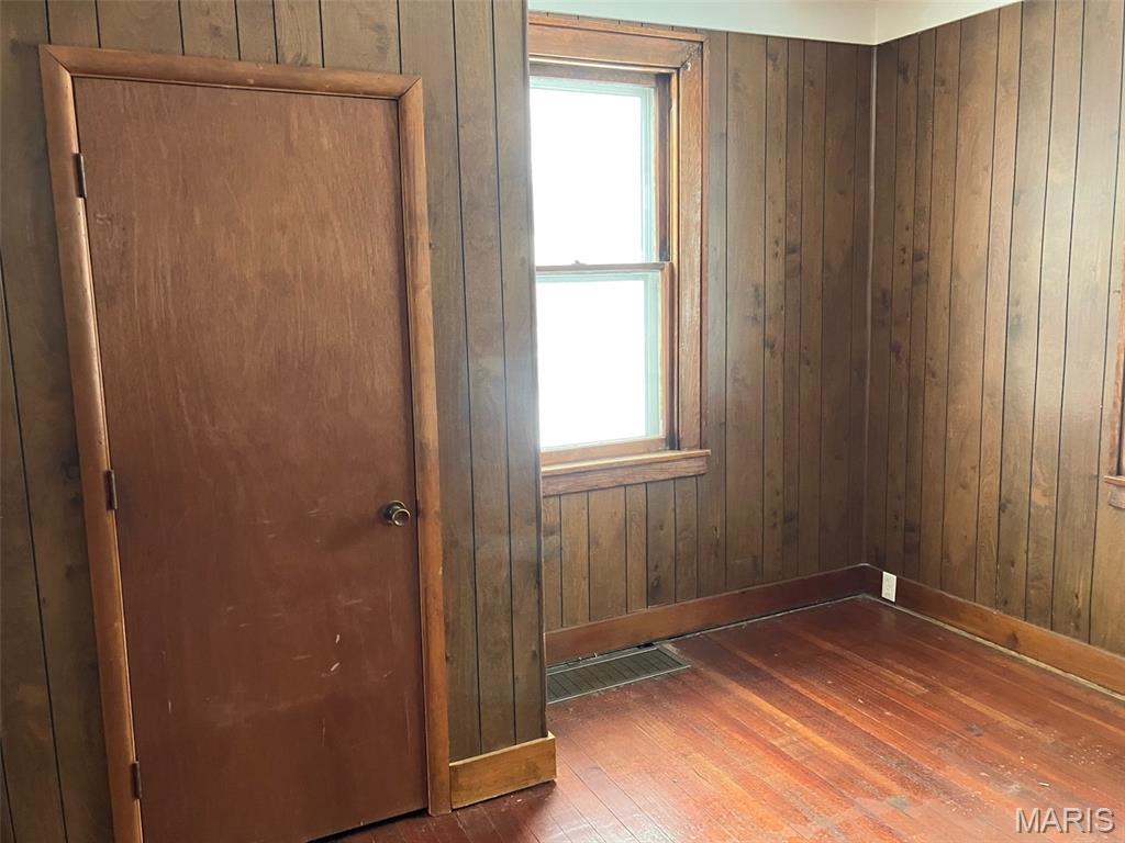 910 6th Street Highland, IL 62249 - Photo 4 of 13