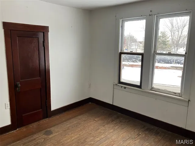 $134,900 | 910 6th Street, Highland, IL 62249